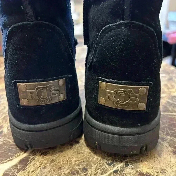 RJ'S Fuzzies Sheepskin Black Woman's Boots Size 8 - Picture 2 of 5